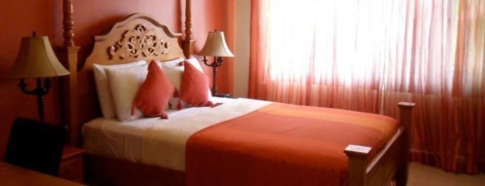 Inn Flight Suites Piarco Exterior foto